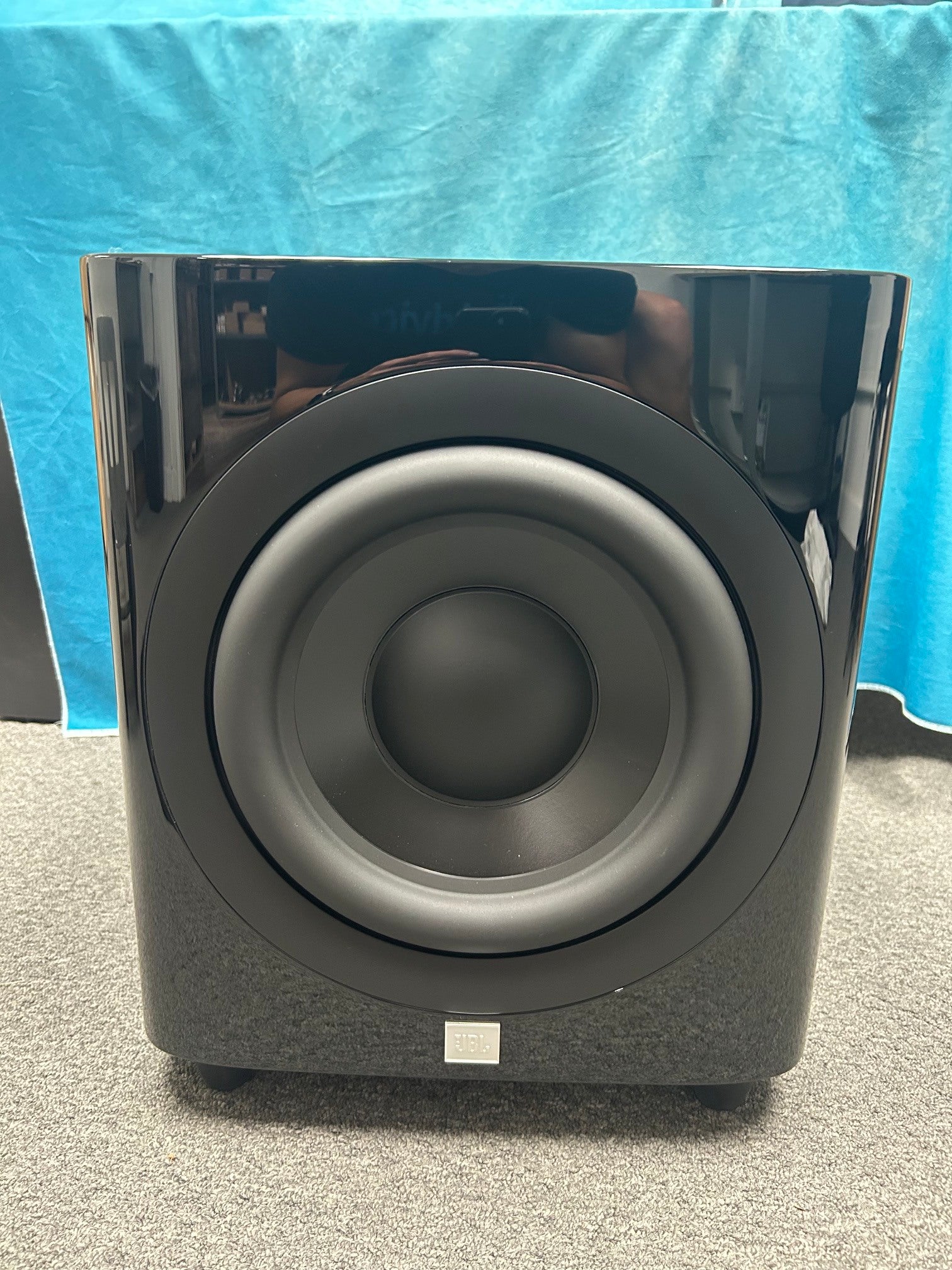 JBL OPEN BOX HDI-1200P 12-inch Powered Subwoofer - Gloss Black - Each - C Grade